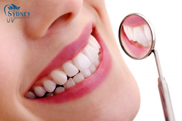 Làm răng sứ giúp tăng thêm tính thẩm mỹ